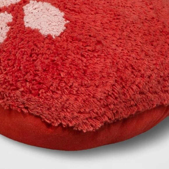 Target Room Essentials Strawberry Tufted Woven Heart‎ Shaped Throw Pillow - Picture 3 of 11